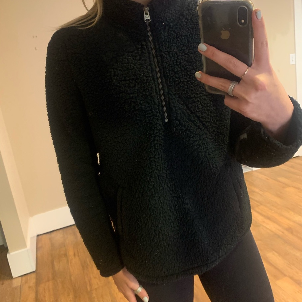 Fuzzy Abercrombie quarter zip